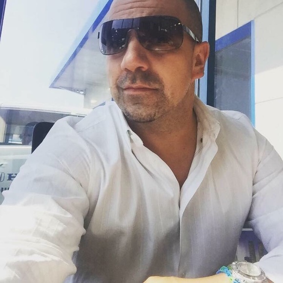 Meet your Posher, Nelson - Picture 1 of 8